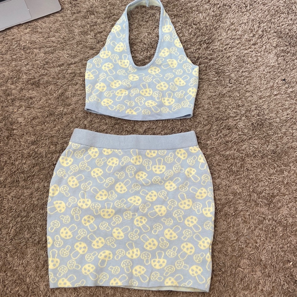 Motel riani mini skirt and top.